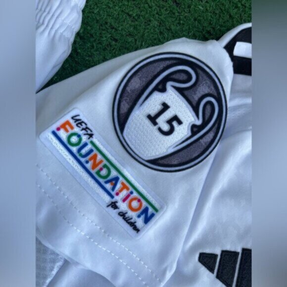 2024/25 Real Madrid kids soccer jersey youth Mbappe - Picture 3 of 10